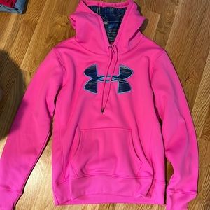 NWOT Under Armour hoodie